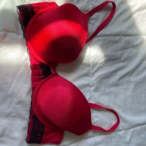 Red Sexy Bra! 🧚‍♀️